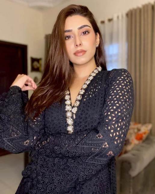 High Profile Call Girl in Mayur Vihar Surat — Alia | Book Now, Pay on Arrival — Mayur Vihar, Surat
