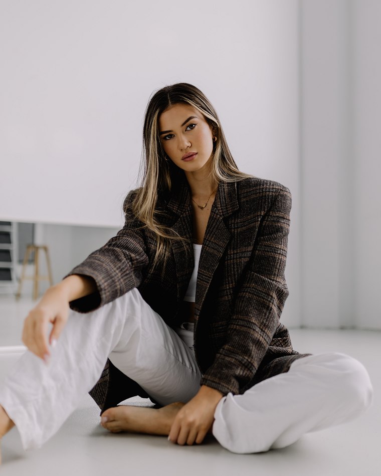 Genuine Call Girl Simran in Aligarh Main Market — Direct WhatsApp Booking, No Fake Pics — Main Market, Aligarh