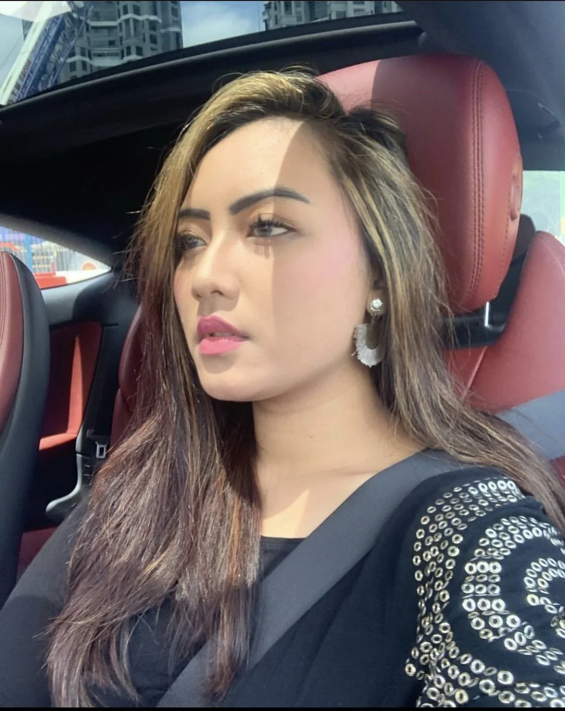 Hot & Sexy VIP Call Girl in Chanakyapuri Surat — Kristina | Cash on Arrival Only — Chanakyapuri, Surat